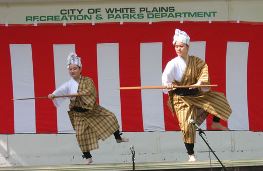 White Plains Sakura Matsuri May 2007 -- photo by LFisher